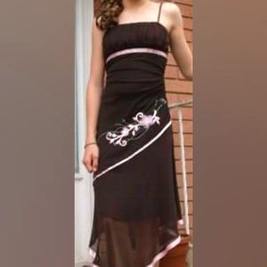 Feminine Formal Maxi Dress